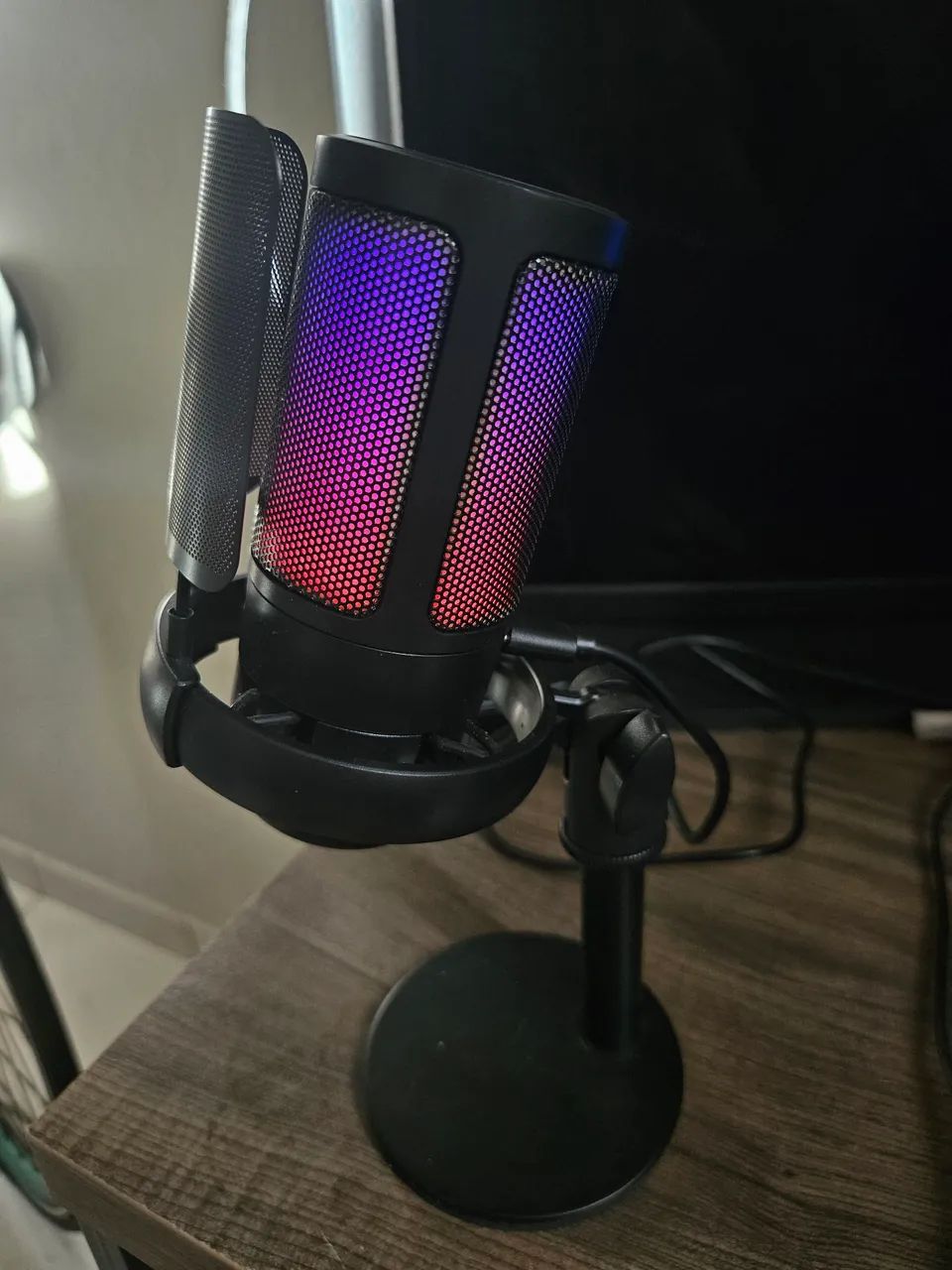 Vende-se Microfone RGB!!! - Foto 2
