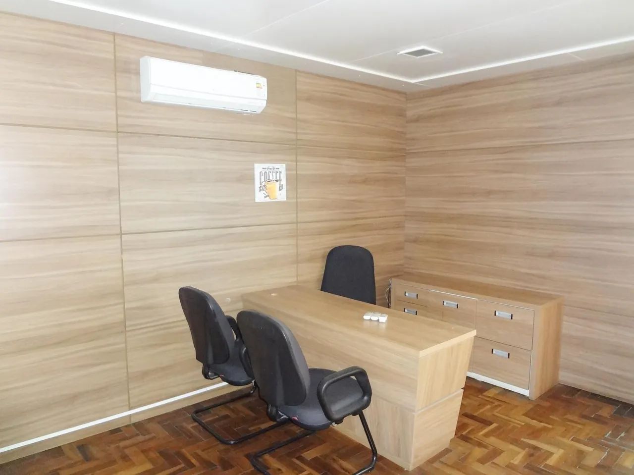 Sala Comercial Mobiliada 80m²  Centro, Prédio 24h com Rooftop - Foto 2