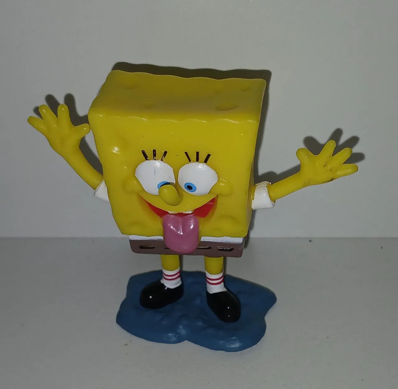 BONECO MINIATURA BOB ESPONJA FELIZ