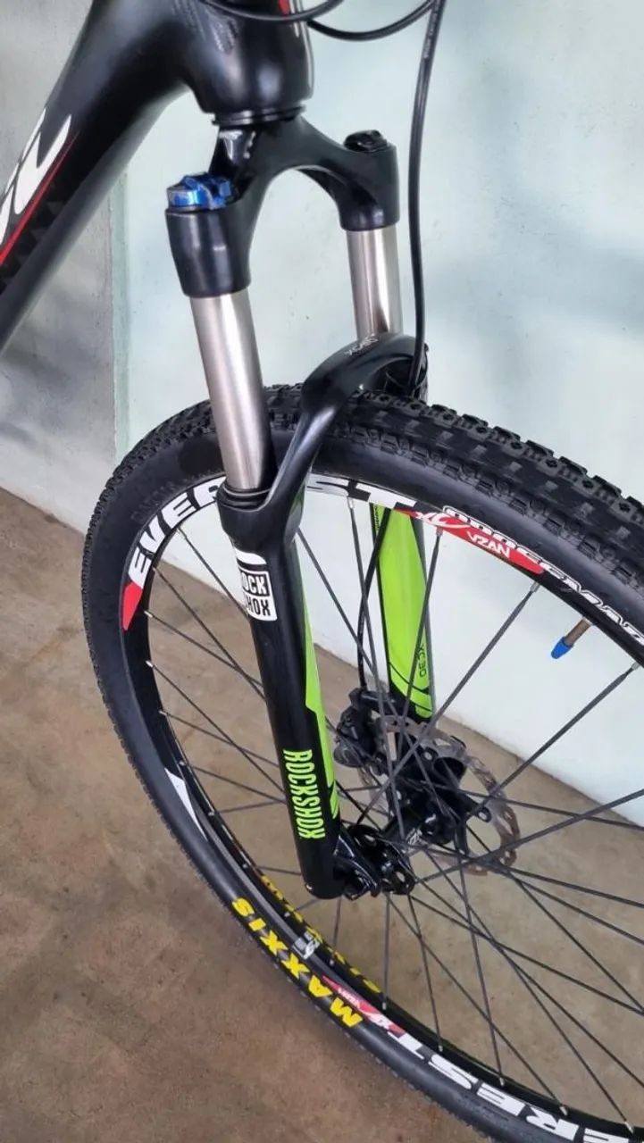 Bike Carbono - Aro 29" - Toda XT - Foto 6