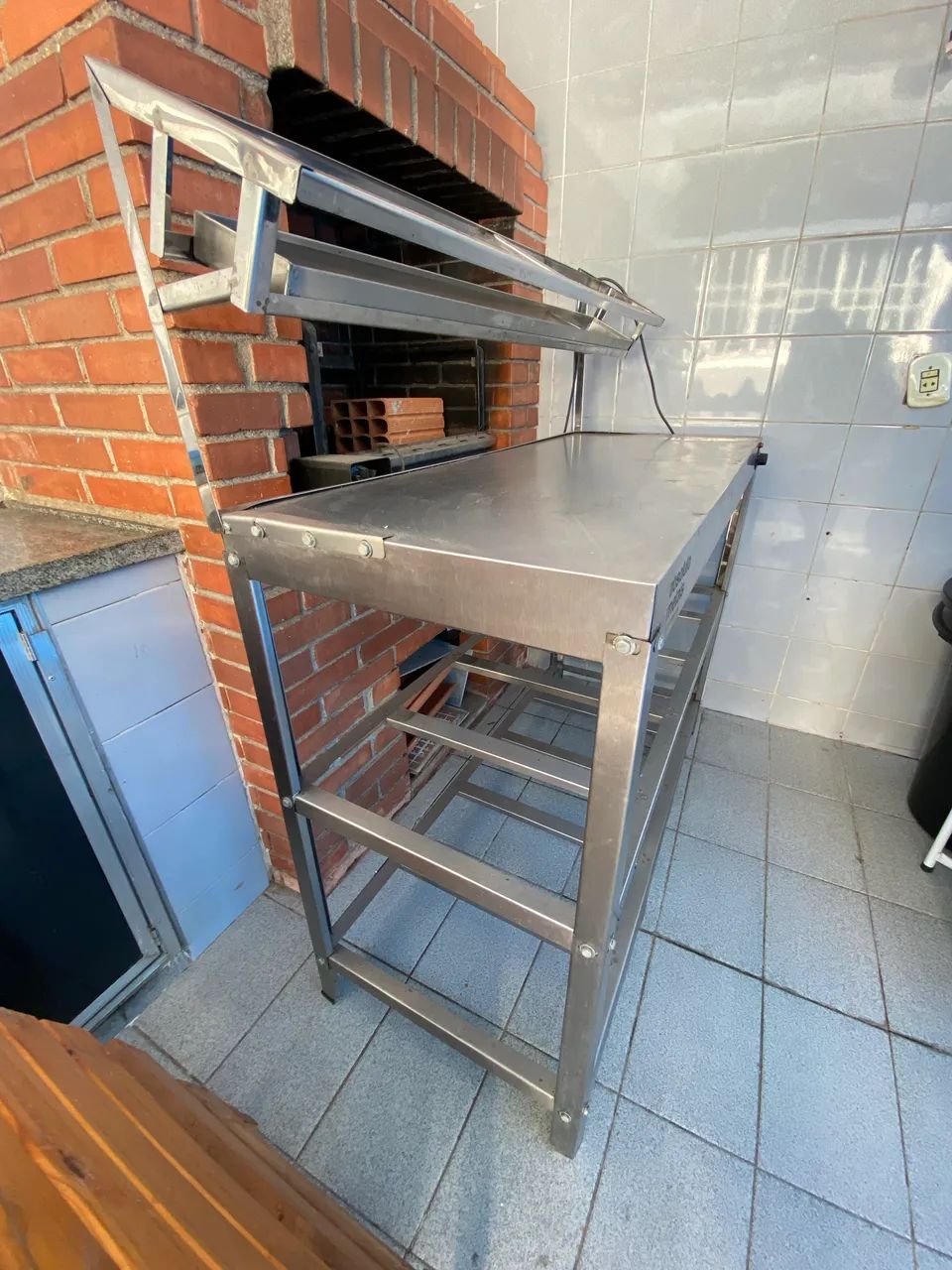 Mesa montagem de lanches, bancada, Pista quente 220V  - Foto 3