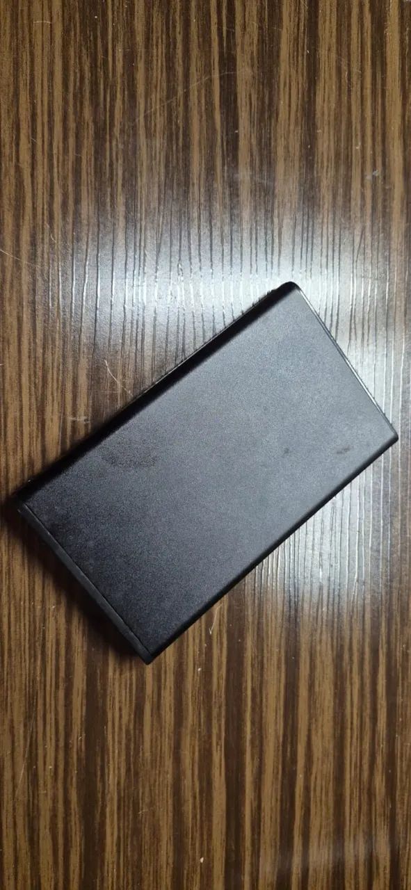 HD Externo de 2.5 polegadas SATA com conexão USB 2.0.