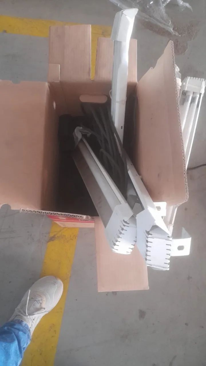 Extensão com lâmpadas fluorescentes  - Foto 2