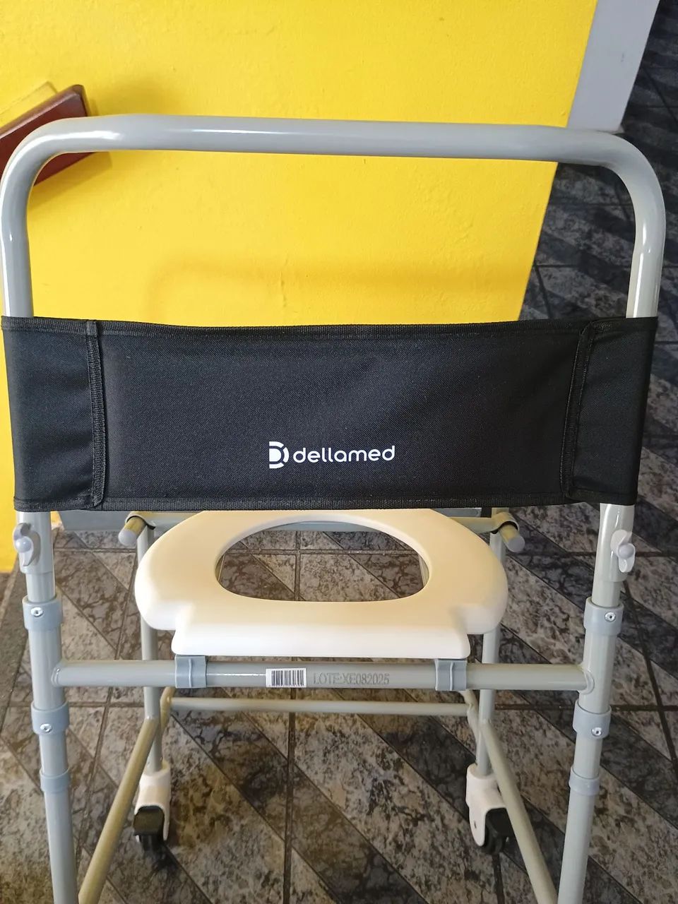 Cadeira de Banho e Higiene - Foto 6