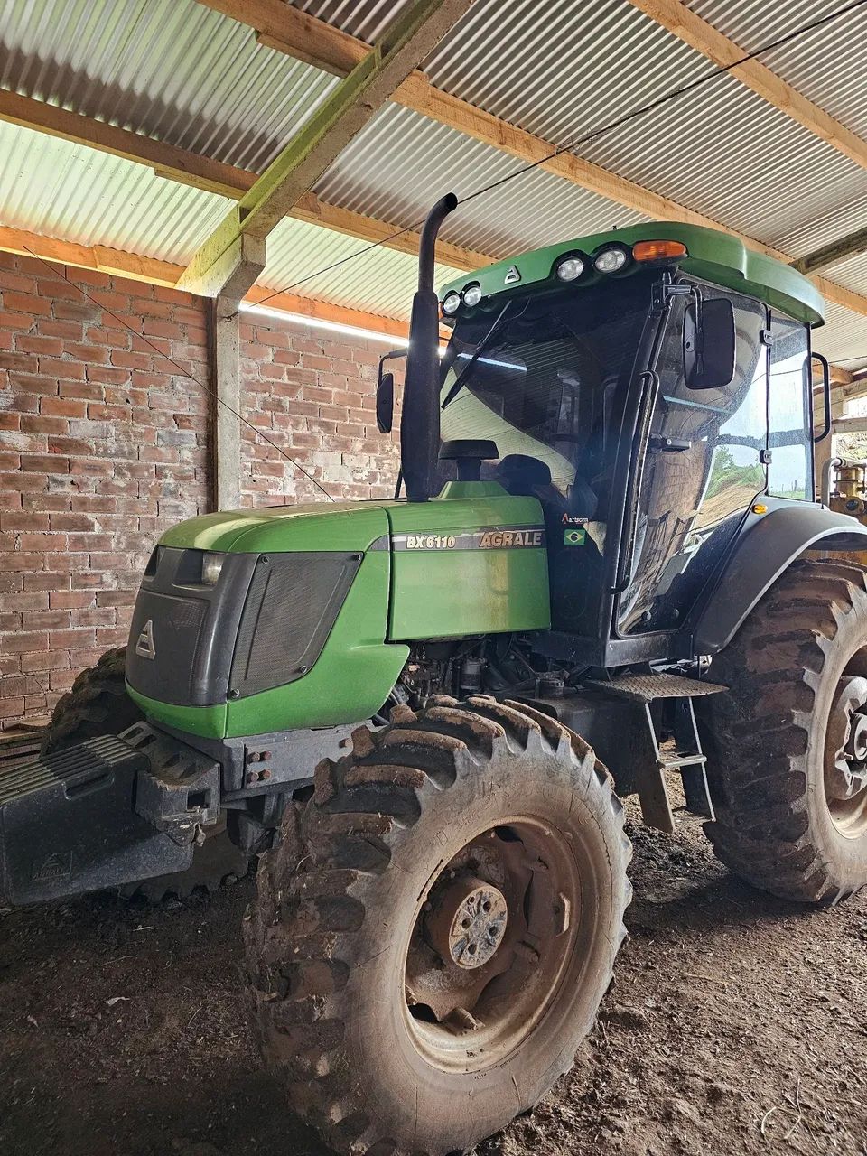 Trator Agrale BX6110