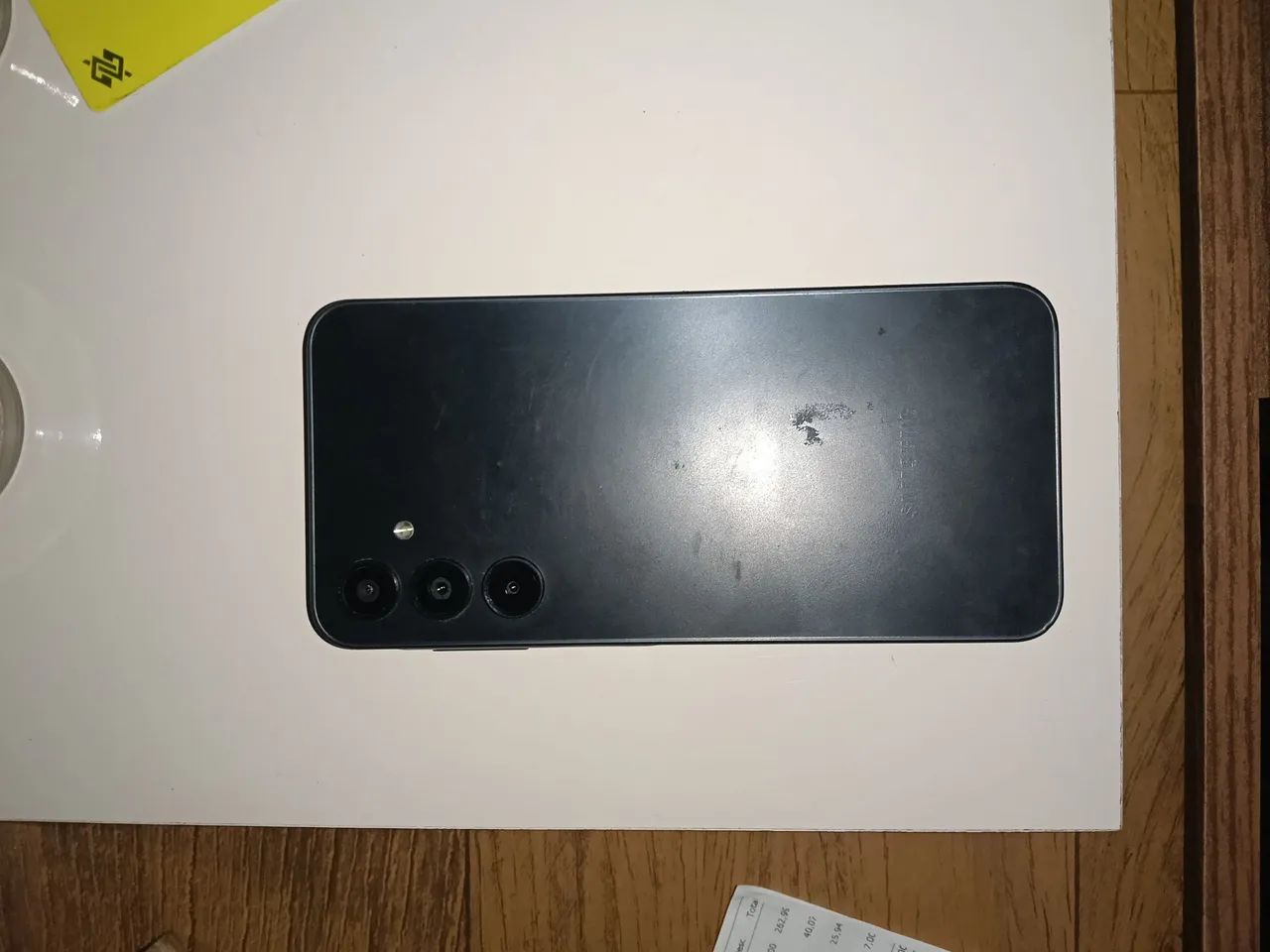 Samsung a16 com a tela quebrada mas funcionando perfeitamente 
