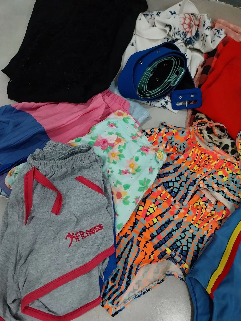 ROUPAS PARA BAZAR 1 REAL - Foto 2