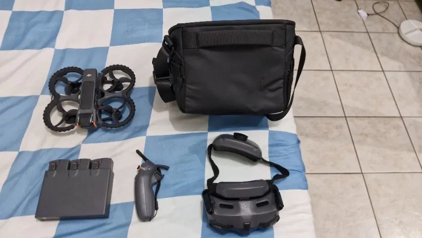 drone dji  avata 2 combo fly more