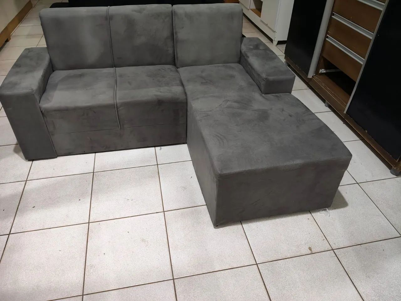 Sofá chesse Três Lugares Novos  - Foto 3