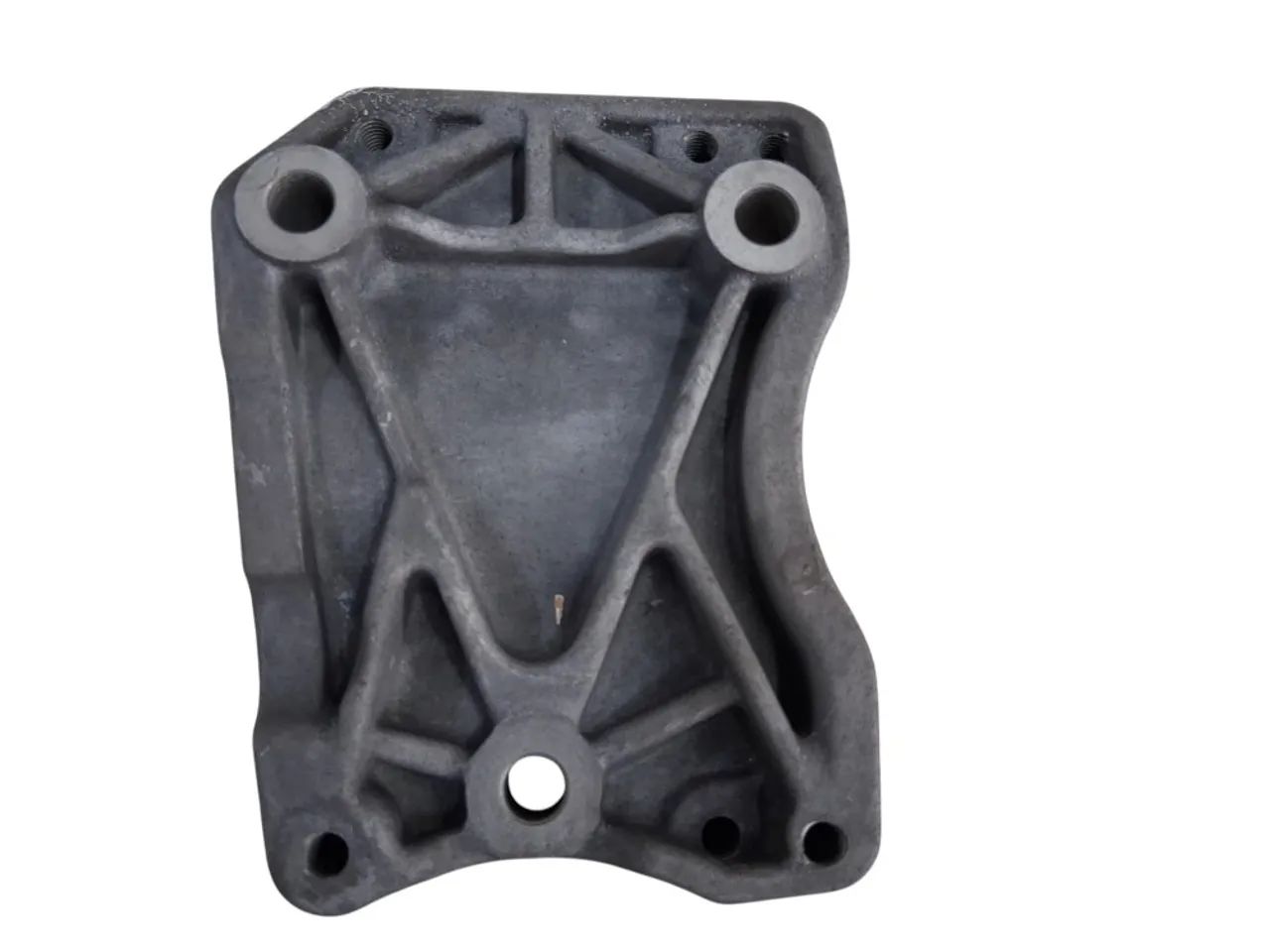 Suporte compressor Chery Arrizo 5/6 Tiggo 5 E4G168103020 - Foto 8