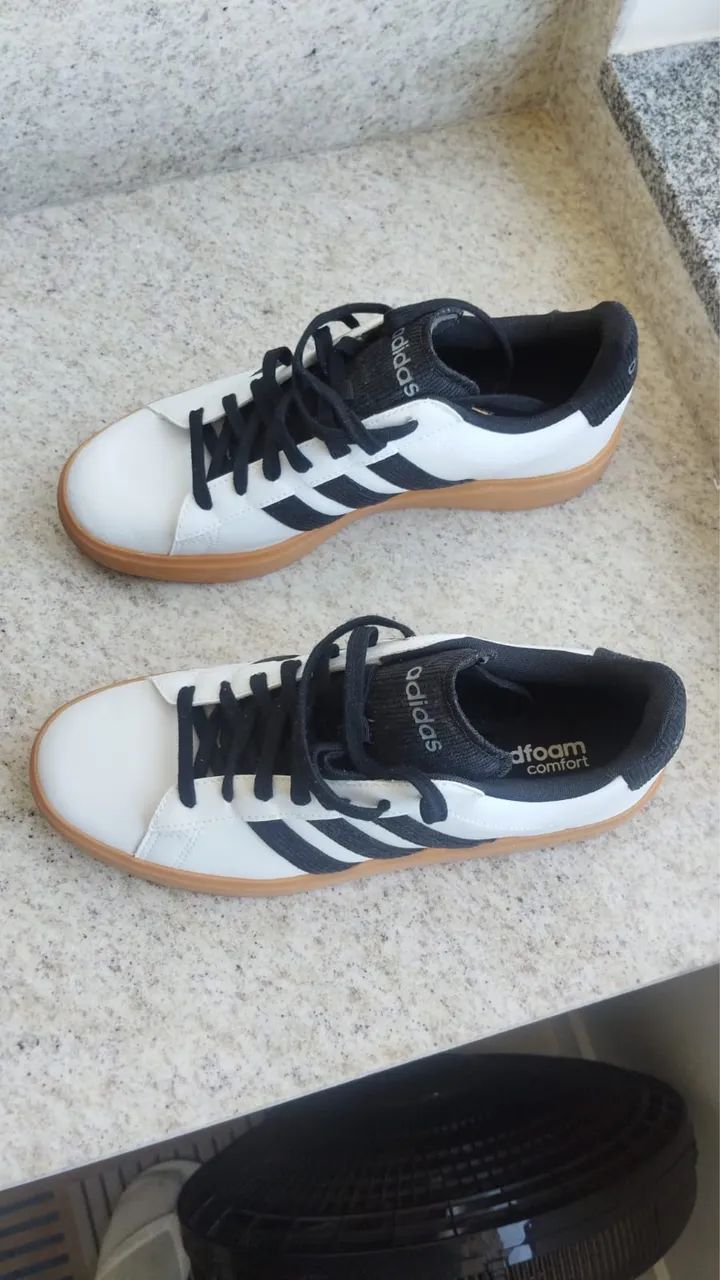 Tênis Adidas (Num: 42) - Foto 3