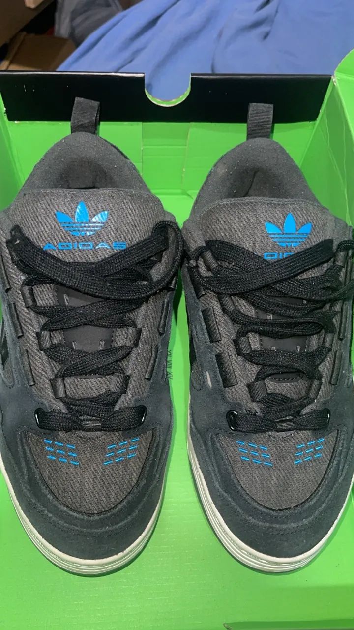Tenis adi2000
