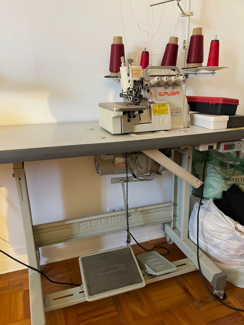 Máquina Overlock Industrial Siruba 657K - Foto 4