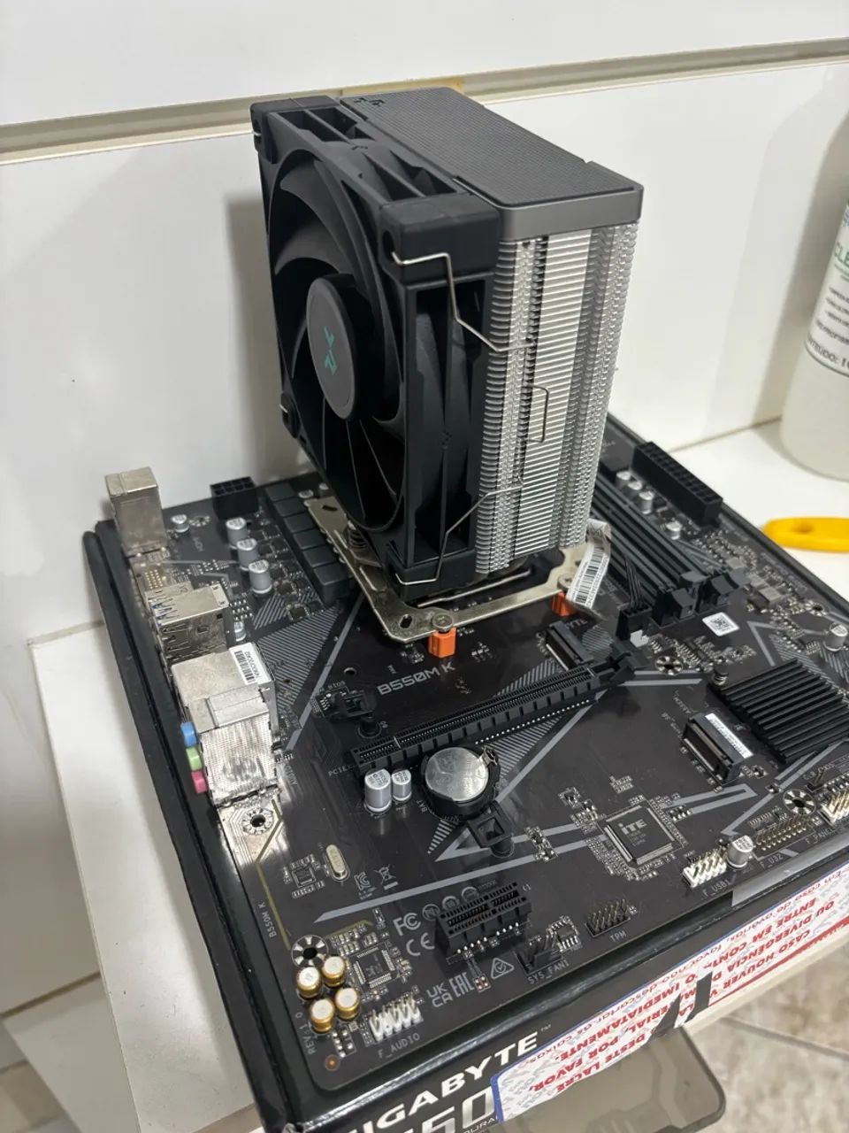 Kit Ryzen 7 5700x B550m-k DeepCool AK400 - Peças de Hardware