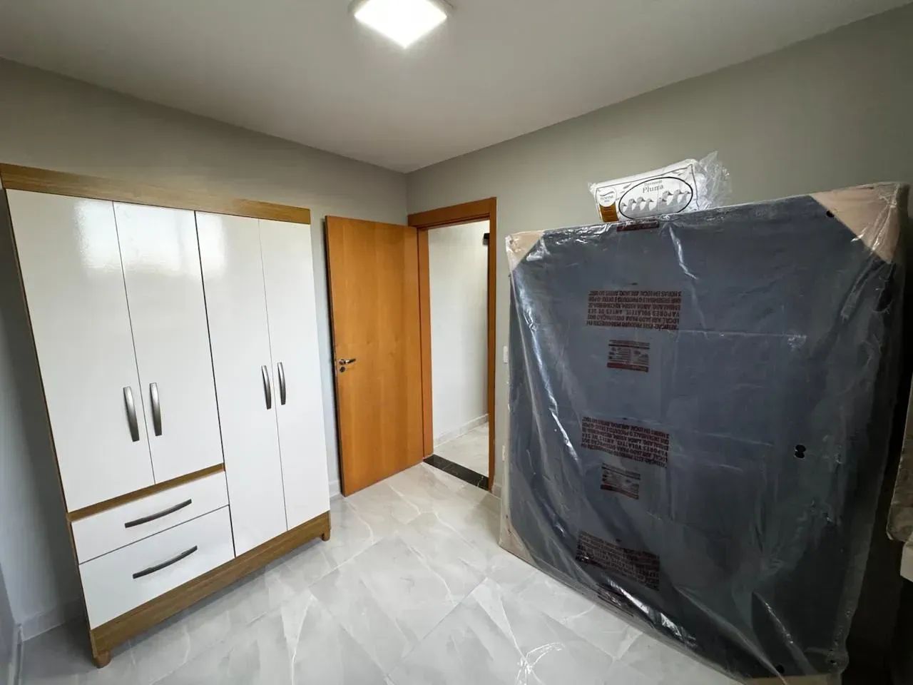 APARTAMENTO 2 QUARTOS, COND. CHAP VERDE, MOBILIADO E REFORMADO, DISPONÍVEL 28/08, C/ ELEVA - Foto 4