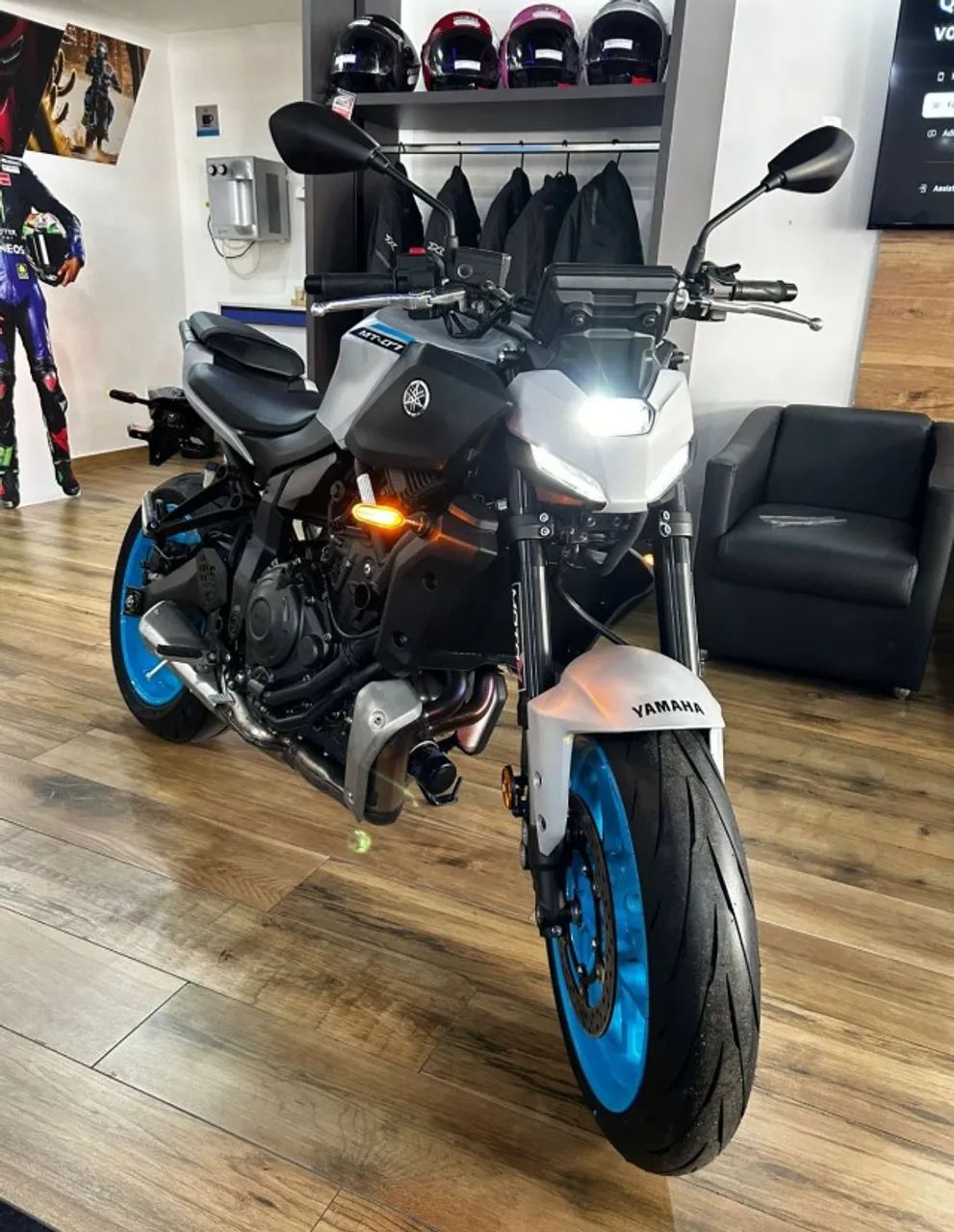 NOVA MT-07 CONNECTED 26/27 