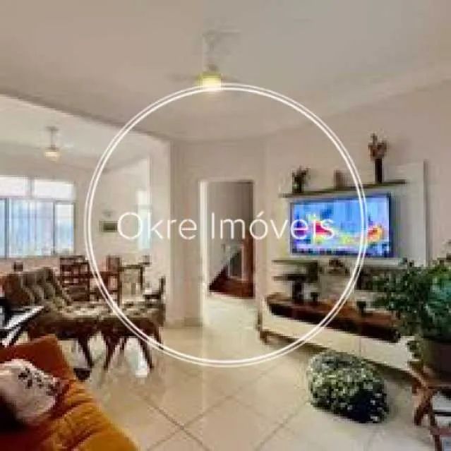 Casa de Vila : Duplex / Residencial / Botafogo
