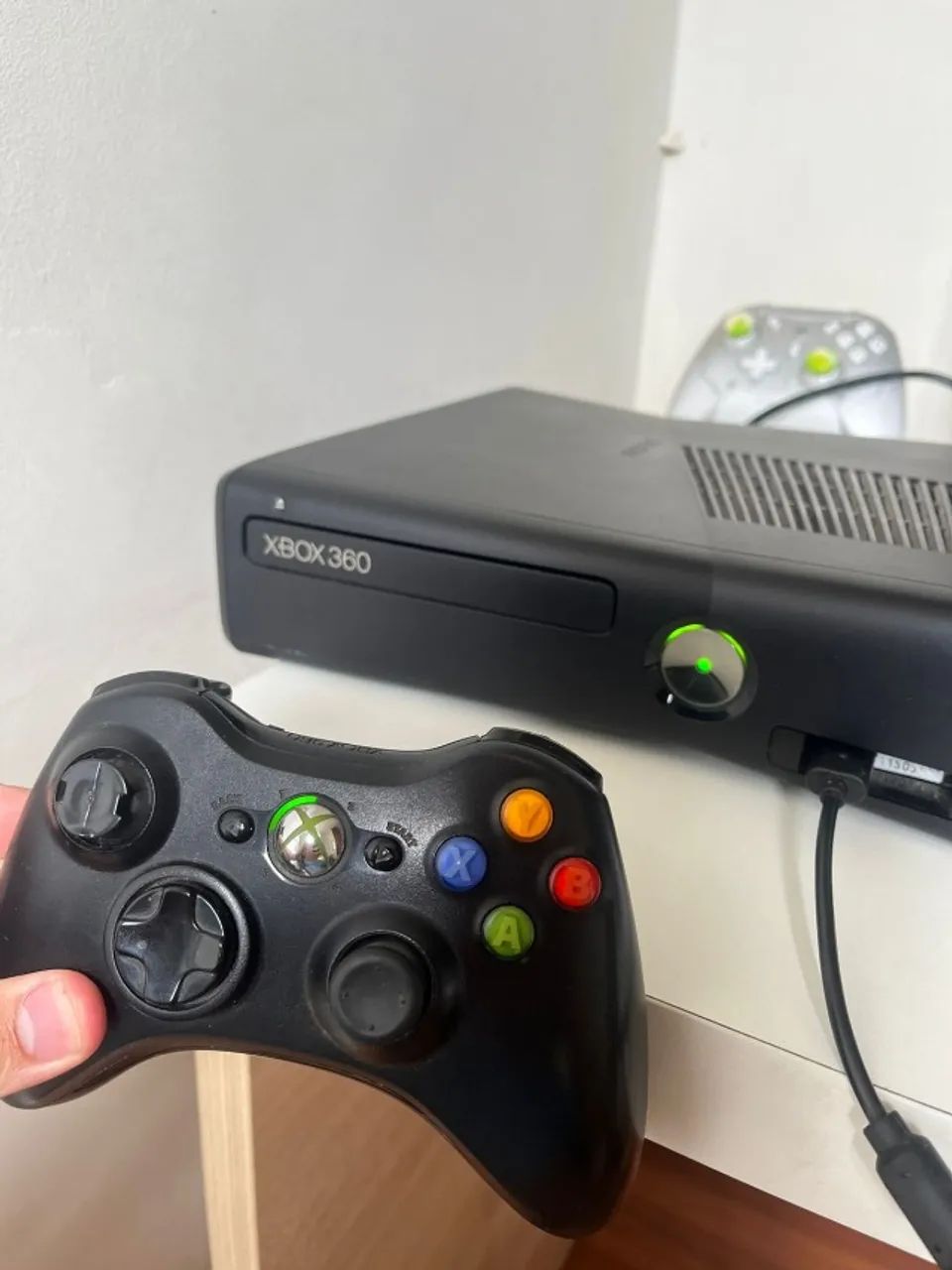 xbox 360 com 2 controles - Foto 4