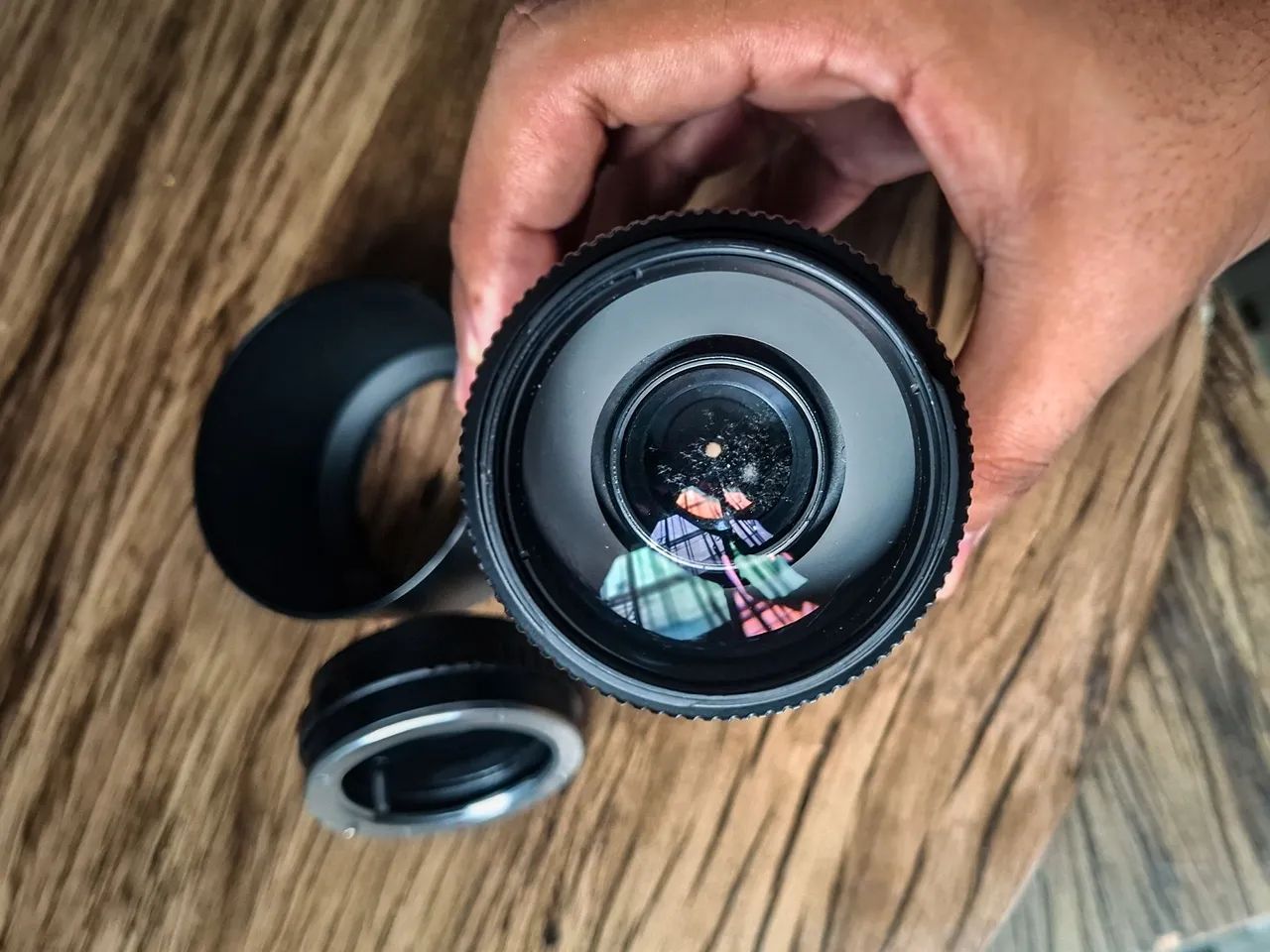 Lente 75 300 4.5 5.6 sony + adaptador  - Foto 2