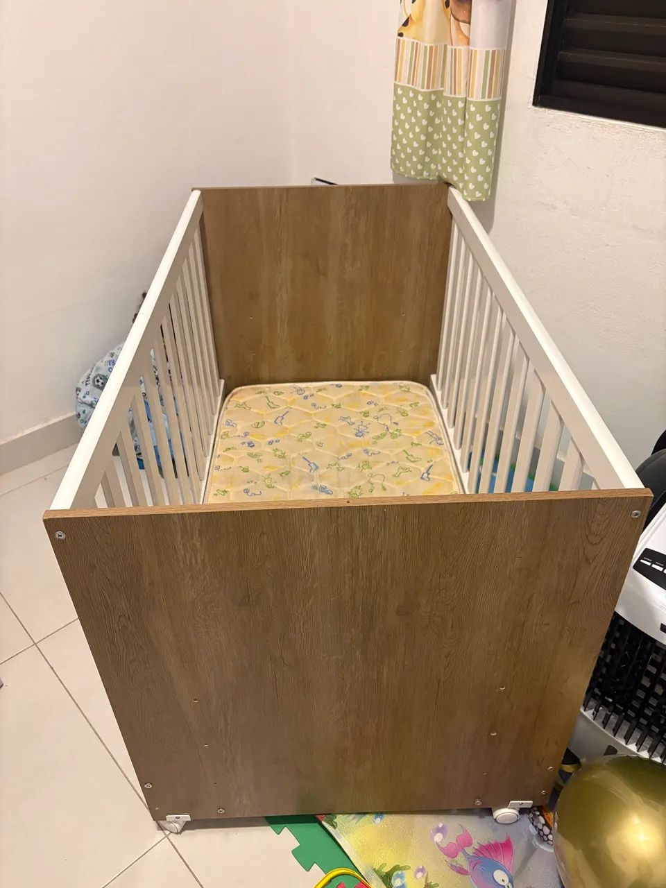 Berço/cama com trocador e colchão  - Foto 3
