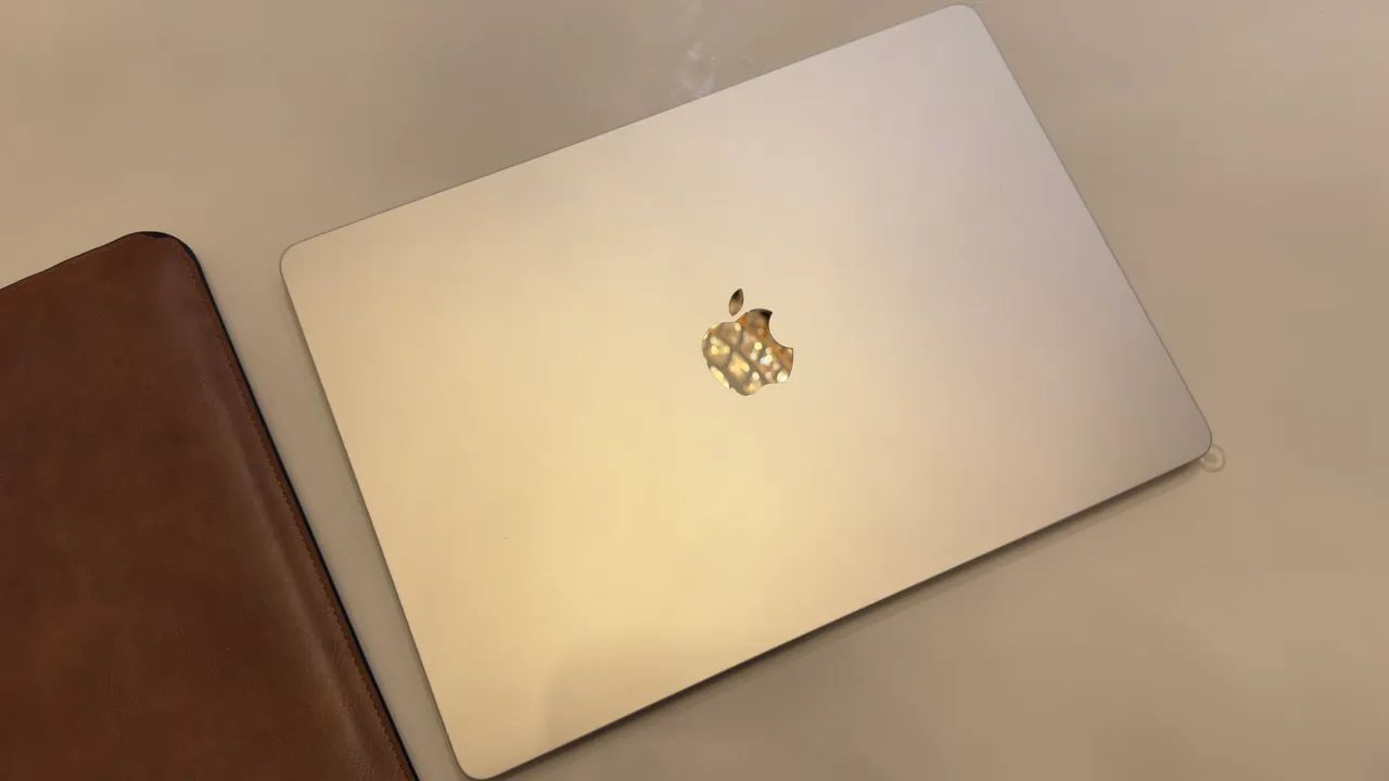 MacBook Air M3 15? 16GB - Estado de Novo - Bateria 100% (14 ciclos