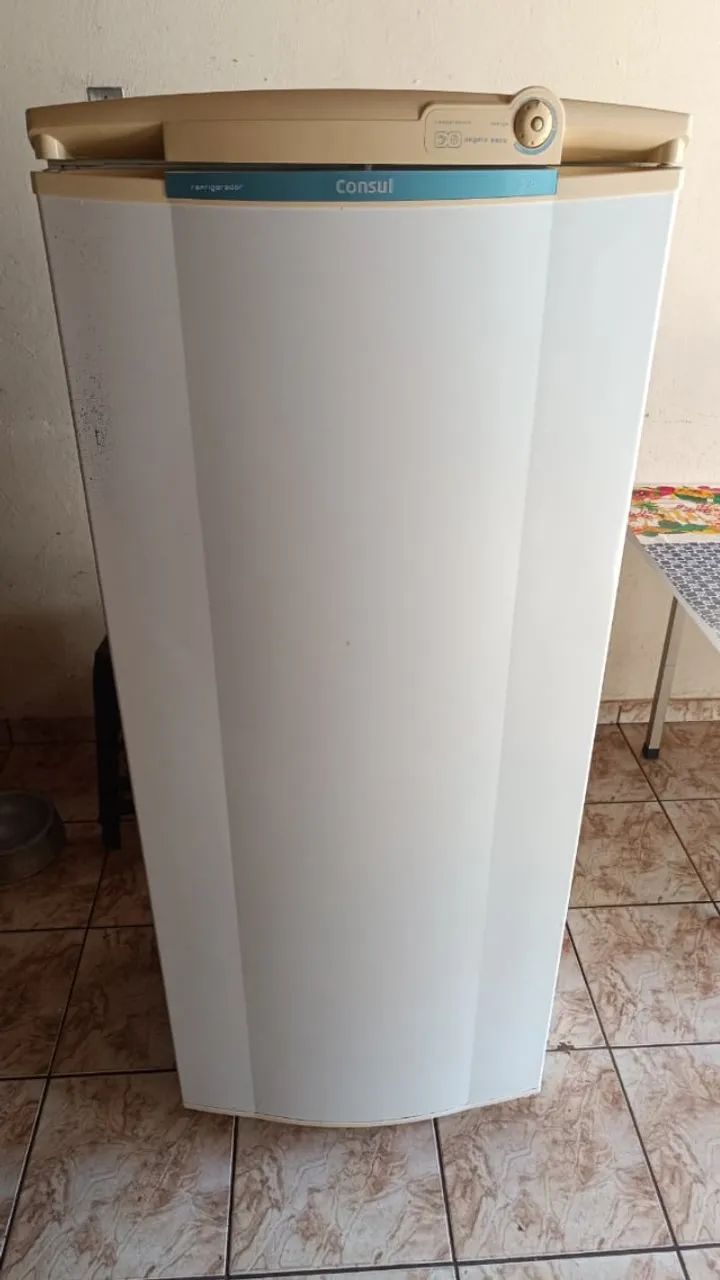 Geladeira CONSULK  340L