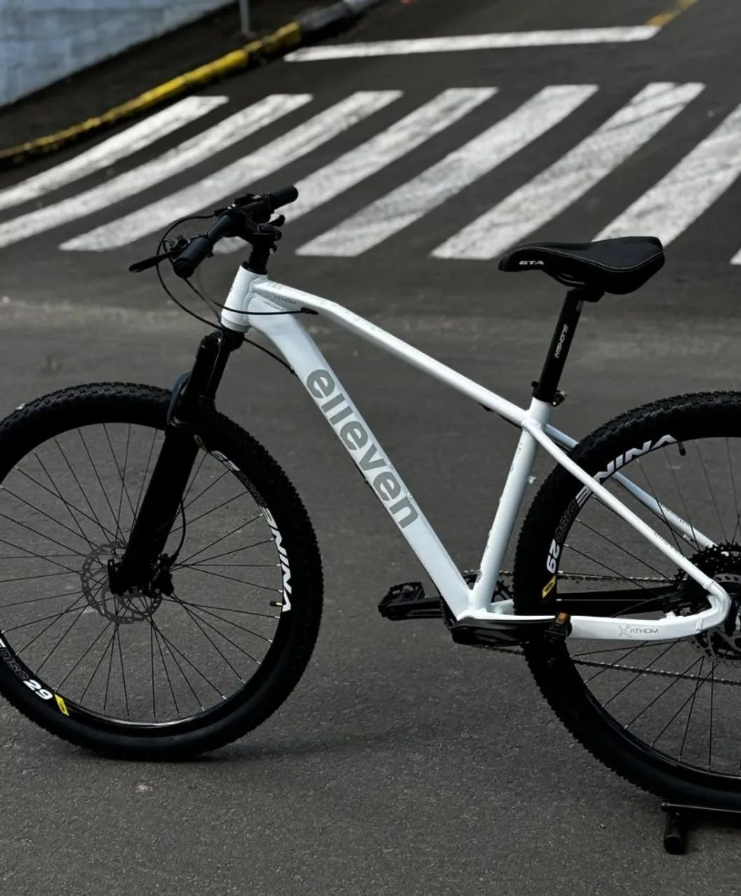 Bike elleven athom aro 29 tamanho 17 nova