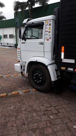 Vendo caminhão caminhão toco agregando troco po caminhão 3/4
