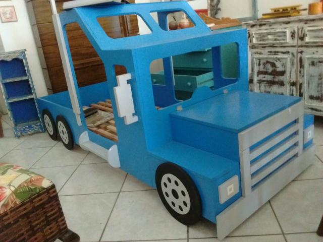 Cama infantil de caminhão