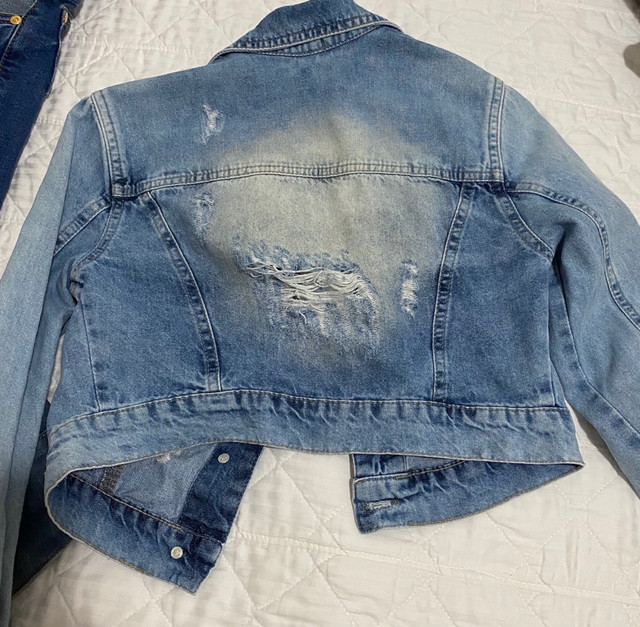 mini jaqueta jeans
