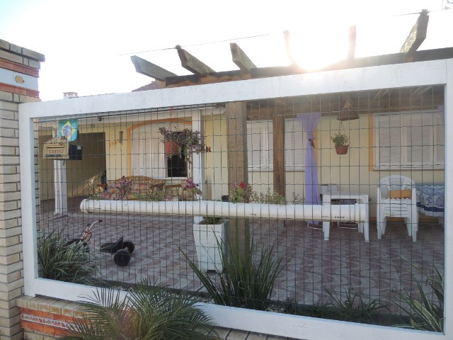 Imbé Promoção relâmpago Belíssima casa salão de festas a duas quadras do mar - Foto 3
