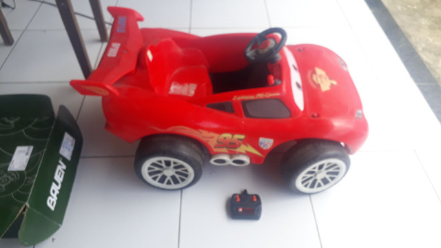 Carro maqueem elétrico