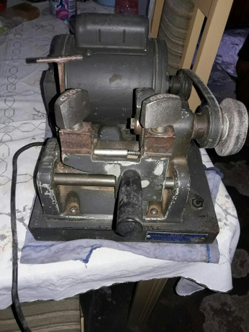 Vendo máquina para chave gold usada ,valor 1,300 - Foto 5