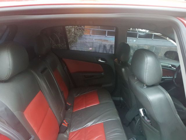 GM VECTRA GT 2.0 HATCH MANUAL BAIXO KM - Foto 5
