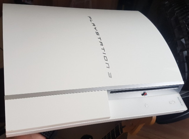Playstation 3 PS3 Fat Branco HD 1Tb com mais de 50 jogos Novinho - Foto 6