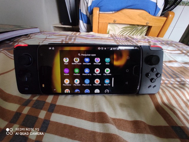 Moto Z2 Play com 2 snaps - Foto 2