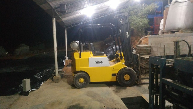 Empilhadeira yale G83P 2500 kg