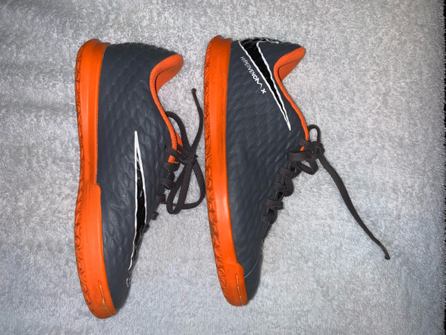 Chuteira hypervenon x - Foto 5