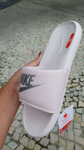 Chinelo Nike Victori One Novo e Original  - Foto 4