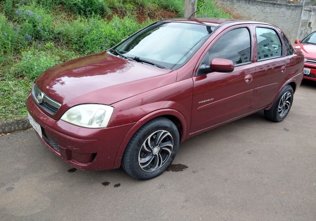 2010 CORSA SEDAN PREMIUM 1.4