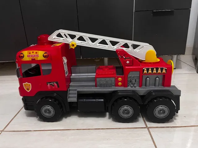 Brinquedo Caminhão Bombeiros Resgate Vermelho Com Luz e Sirene