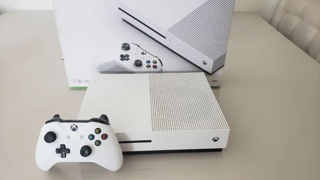 Xbox One S - Sagrada Família, Minas Gerais