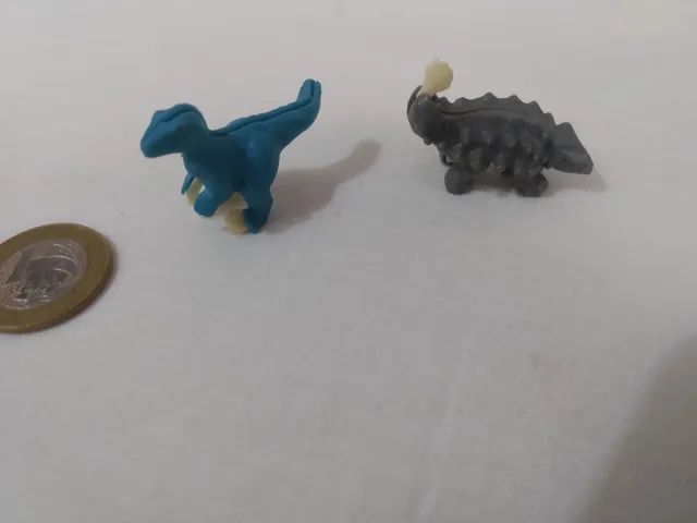 Coleção completa Dinossauros Jurassic World Kinder Ovo