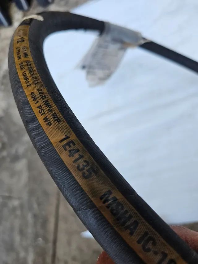Caterpillar mangueira tubo óleo auxiliar 17pol 3/8pol nova original cat xt 3es - Foto 2