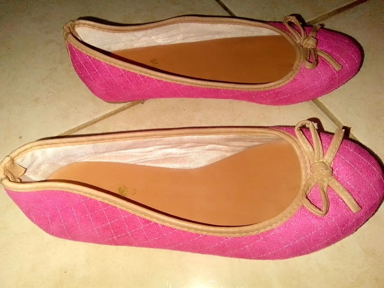 2 SAPATILHAS N°35 + PANTUFA(BRINDE) Ler descrição... - Foto 6