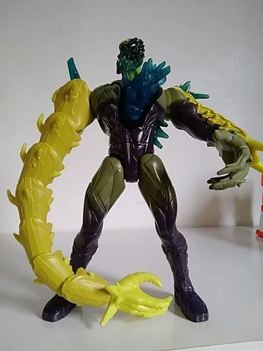Max Steel Extroyer Mega Larva  - Foto 3