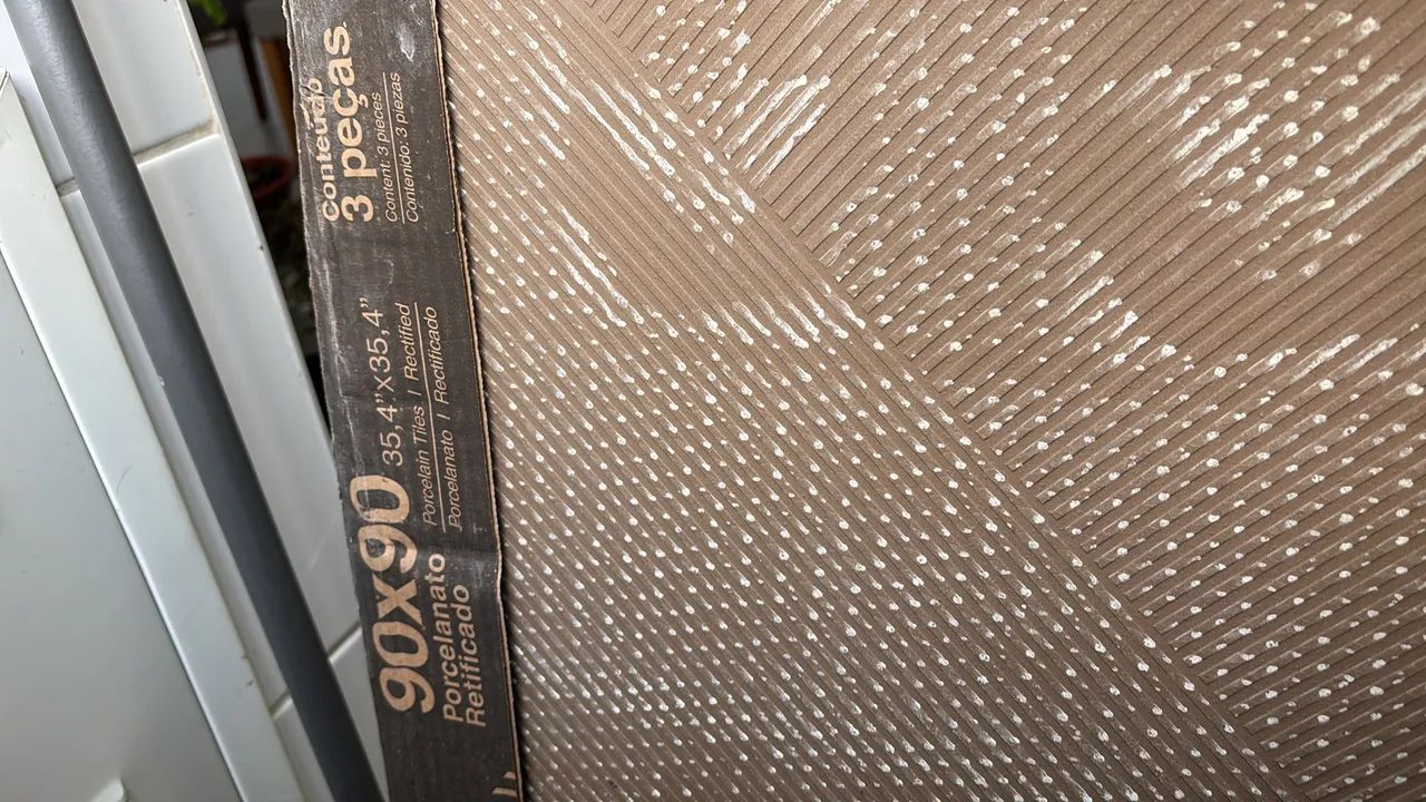 Piso Porcelanato cimento grafite 90X90cm - 6 caixas-18 peças Novo - Foto 3