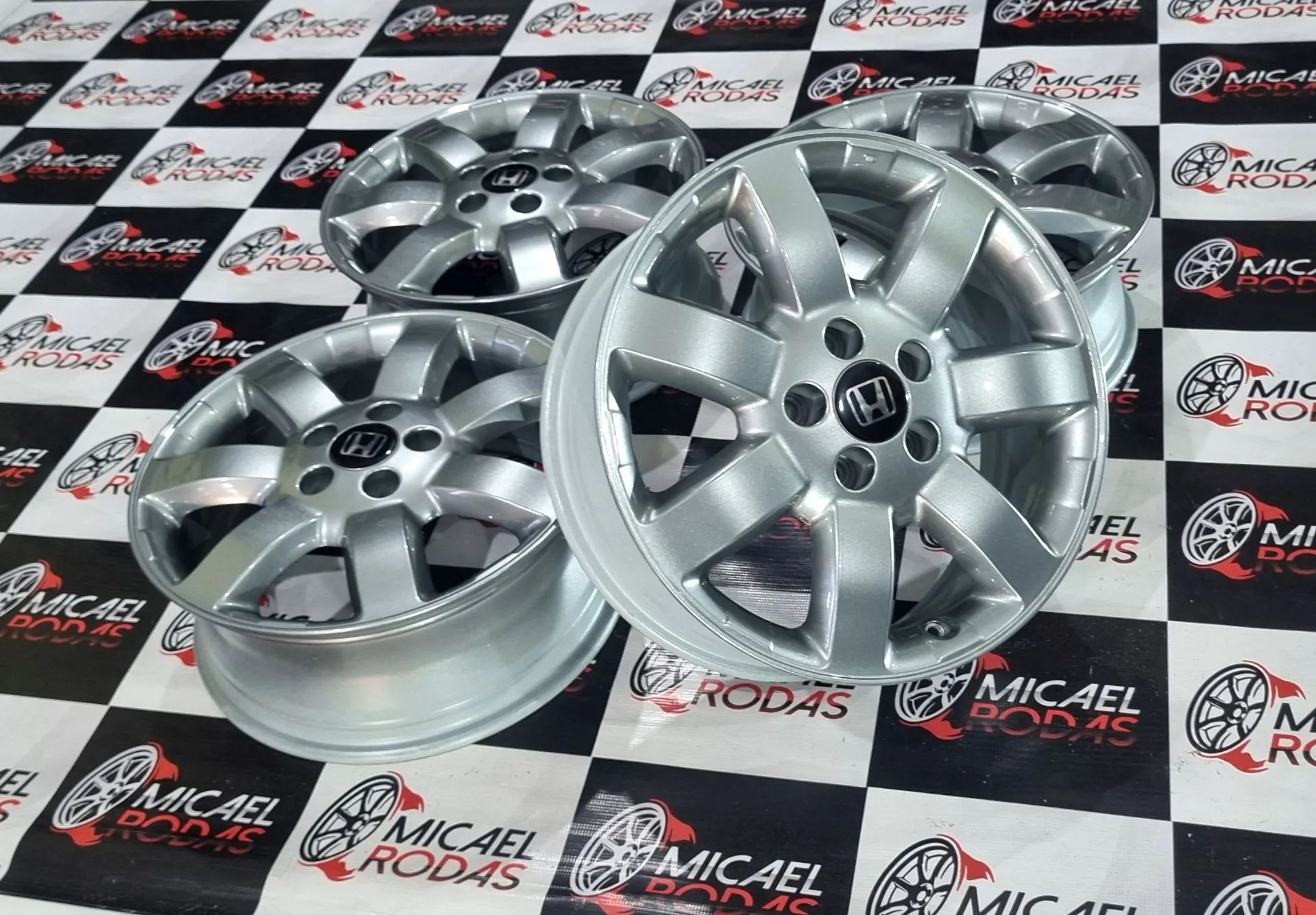 Jogo de rodas aro 17" Honda CR-V CRV 5x114 + Pintura Nova  - Foto 6