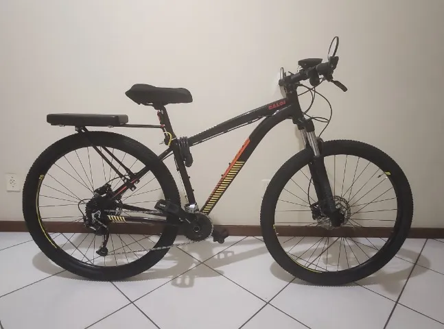 Bicicleta Caloi Moab Aro 29 - Shimano Alivio, Suspensão Rock Shox, Tamanho M