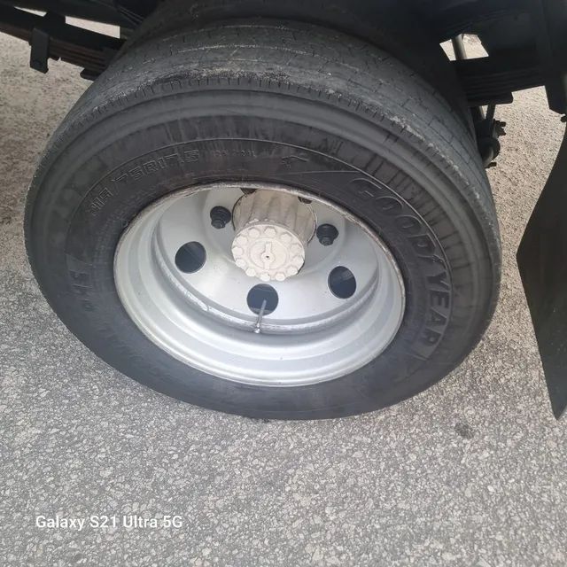 Ford cargo modelo 816 baú ano 2013 - Foto 11